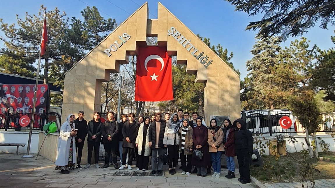 Karşıyaka Mezarlığı Polis Şehitliğine Ziyaret